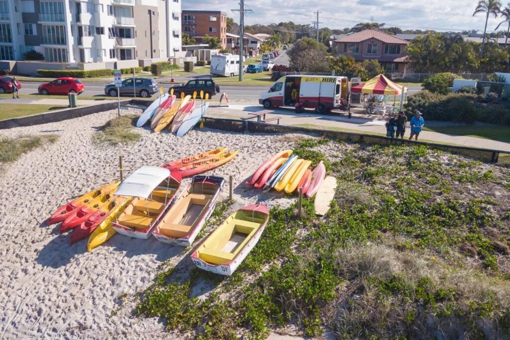 Blue Haven With Room For The Boat Caravan And Dog Golden Beach Exterior photo